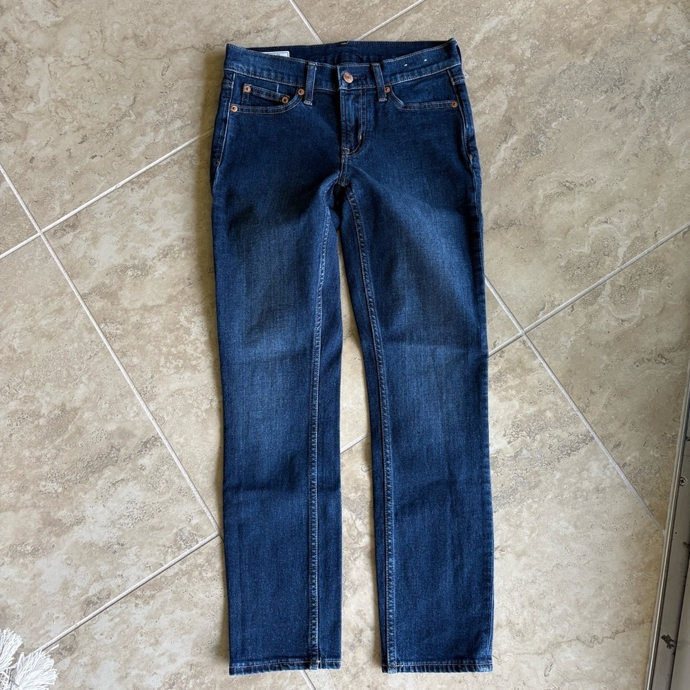 Gap Vintage Slim Jeans – Low Rise Straight Leg, Size 25, Medium-Dark Wash